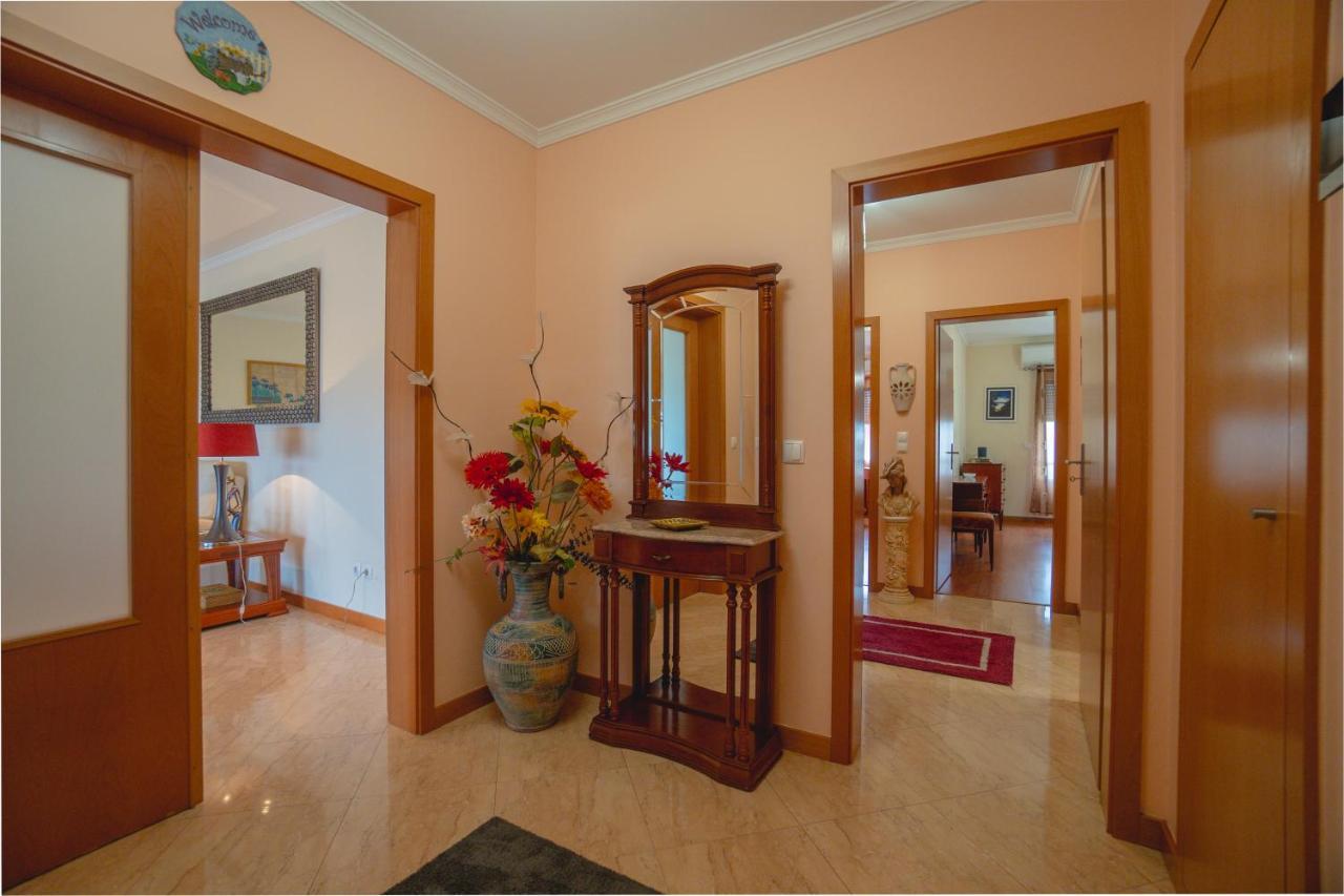 Large Modern Ponta Delgada Apartment Extérieur photo